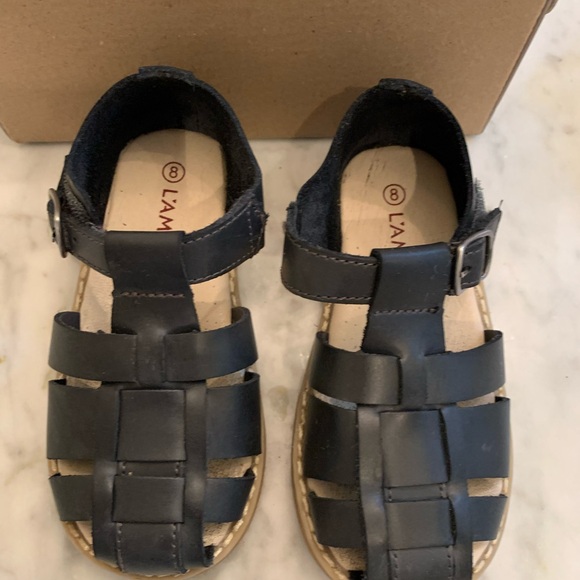 L’amour Aiden Fisherman Sandal, Slate. Size 8 - Picture 2 of 4